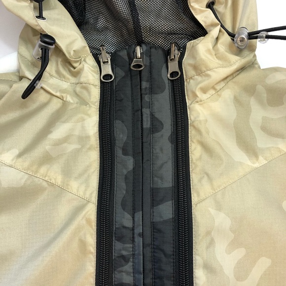 Triple Five soul nylon jacket. - Picture 8 of 9